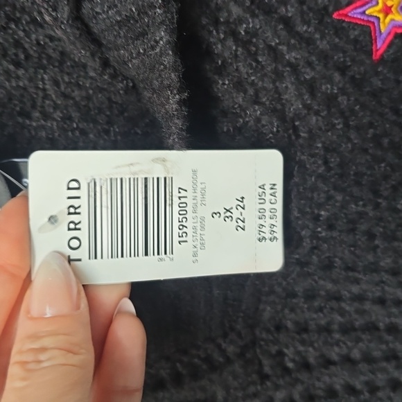 Torrid Raglan Hoodie Sweater - Embroidered Star Black NWT NEW 3x pocket - Picture 13 of 15